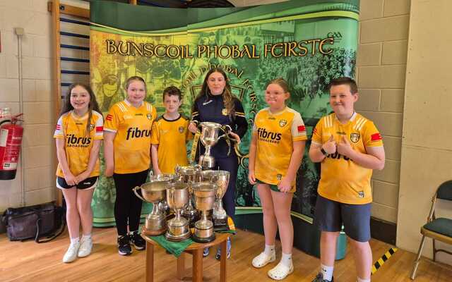 Antrim LGFA visit local Belfast primary schools with Ulster Championship trophy