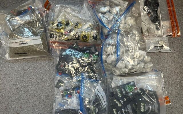 Arrests after cocaine and cars seized in North Belfast