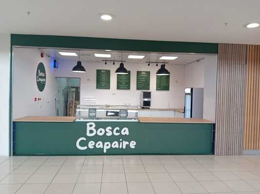Ceapairí úra in Ionad Uí Chinnéide!