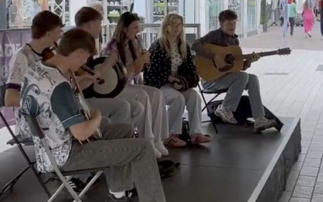 WATCH: Belfast streets echo to the sounds of Fleadh Cheoil na hÉireann 