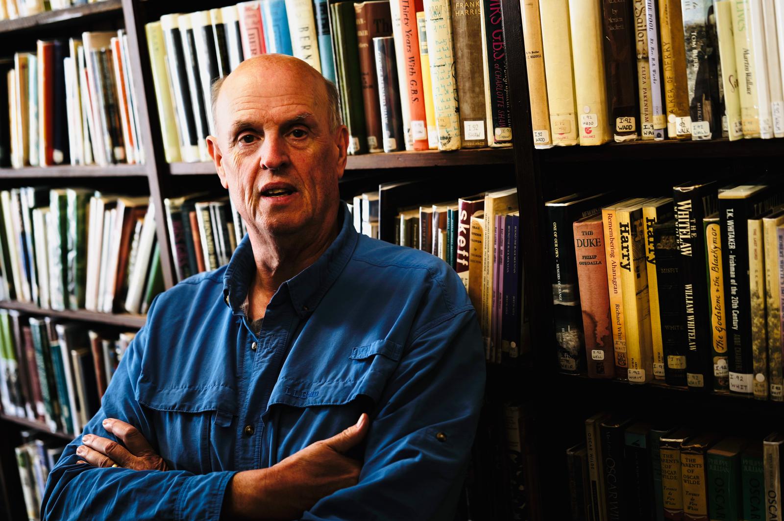 GLAS AGUS ORÁISTE: An Reachtaire Gary Hastings ar bronnadh Ard-Ollamh le linn na Fleidhe air.