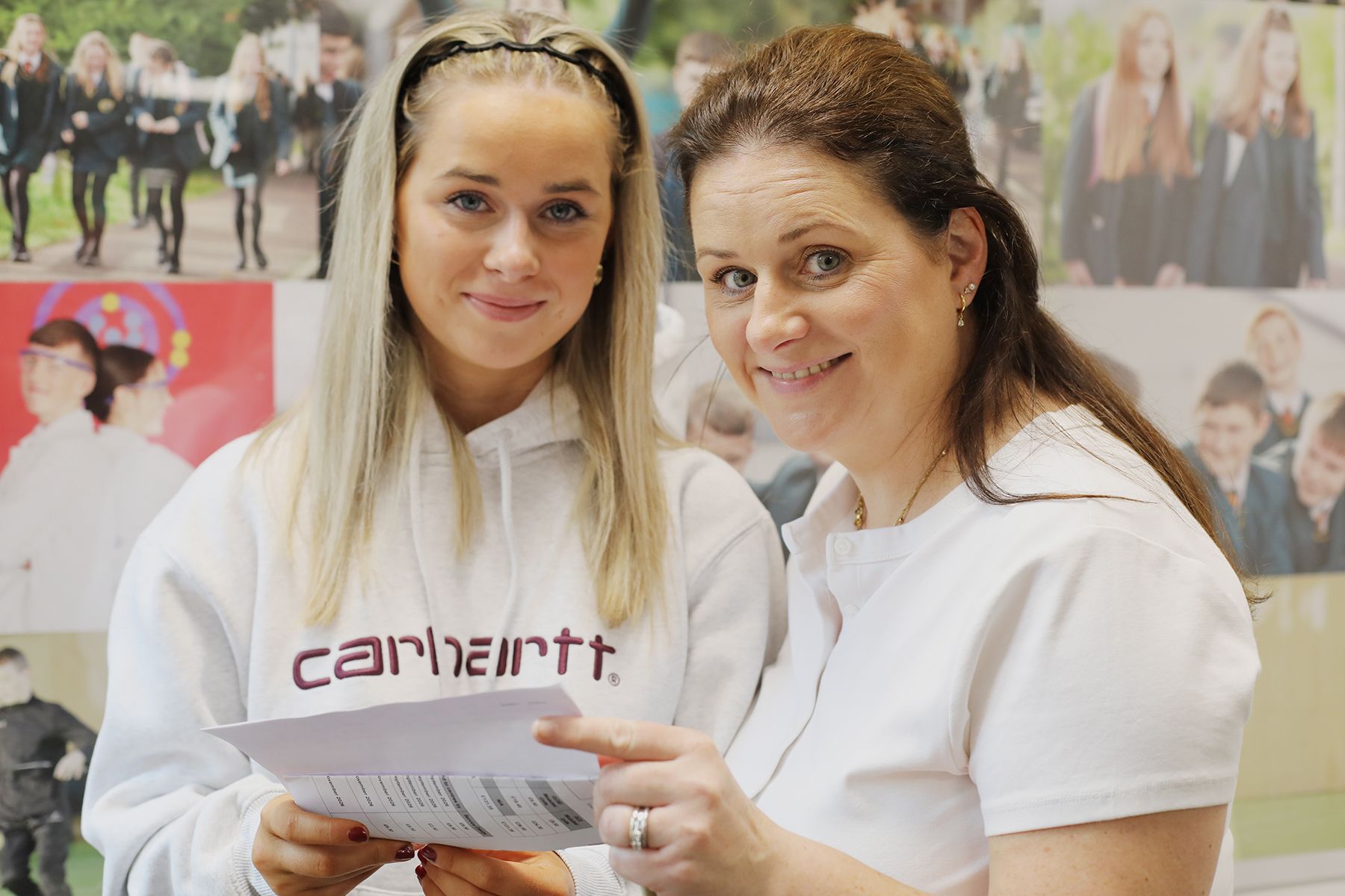 TORTHAÍ NA HOIBRE: Aoife Nic Cuinneagáin lena máthair, Martina