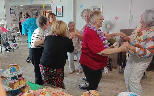 GALLERY: Glenowen Court hold Summer Party for residents 