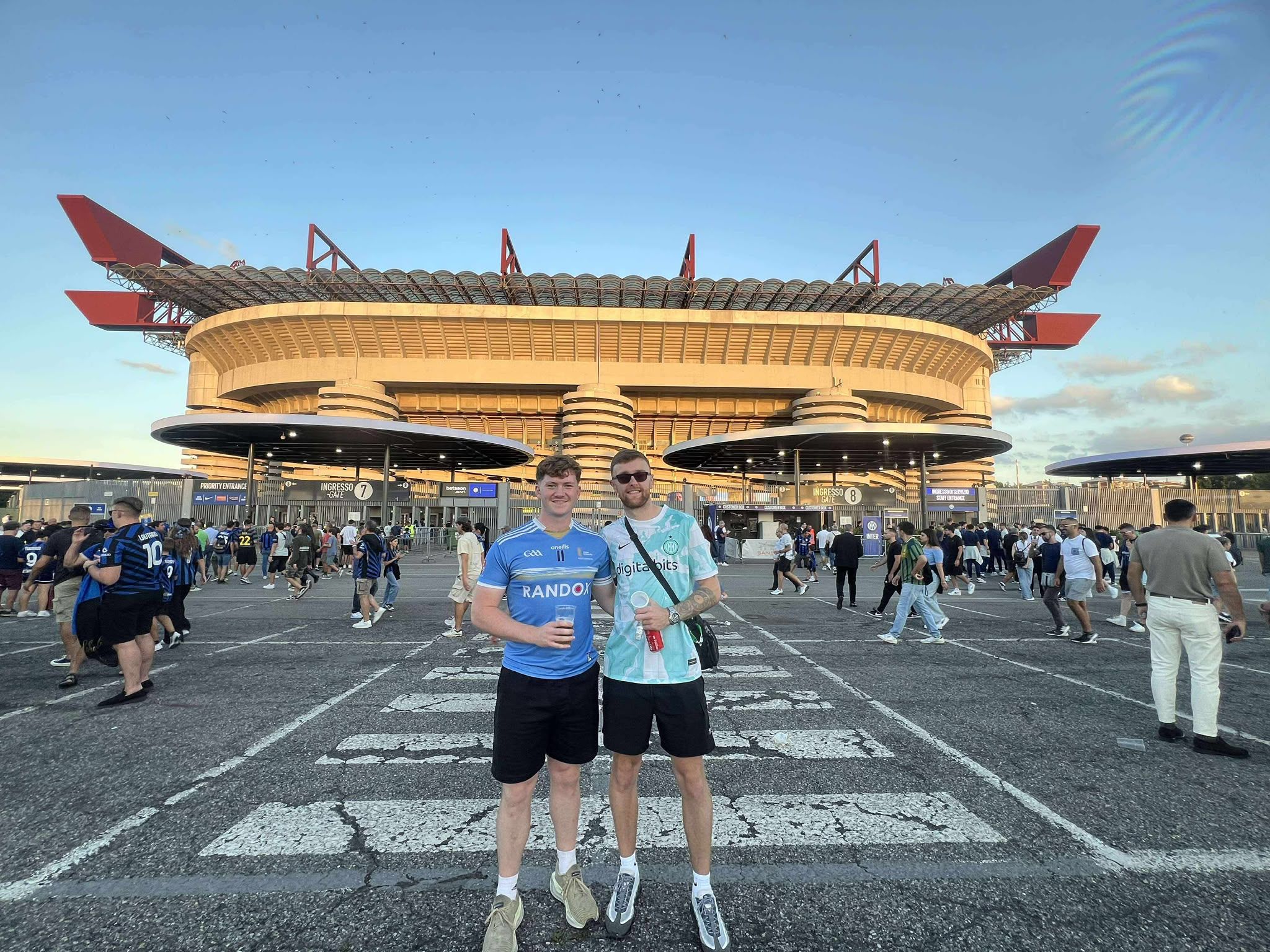 FOIREANN ÚR: Joe Mac an Fhailí, ar chlé, agus Rian McShane, a bheas ag imirt ar son na hÉireann