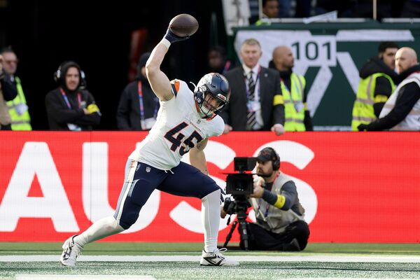 AMERICAN FOOTBALL: A Belfast Media guide to the NFL