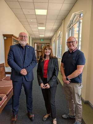 Economy Minister praises work of St Mary's University College after positive meeting 