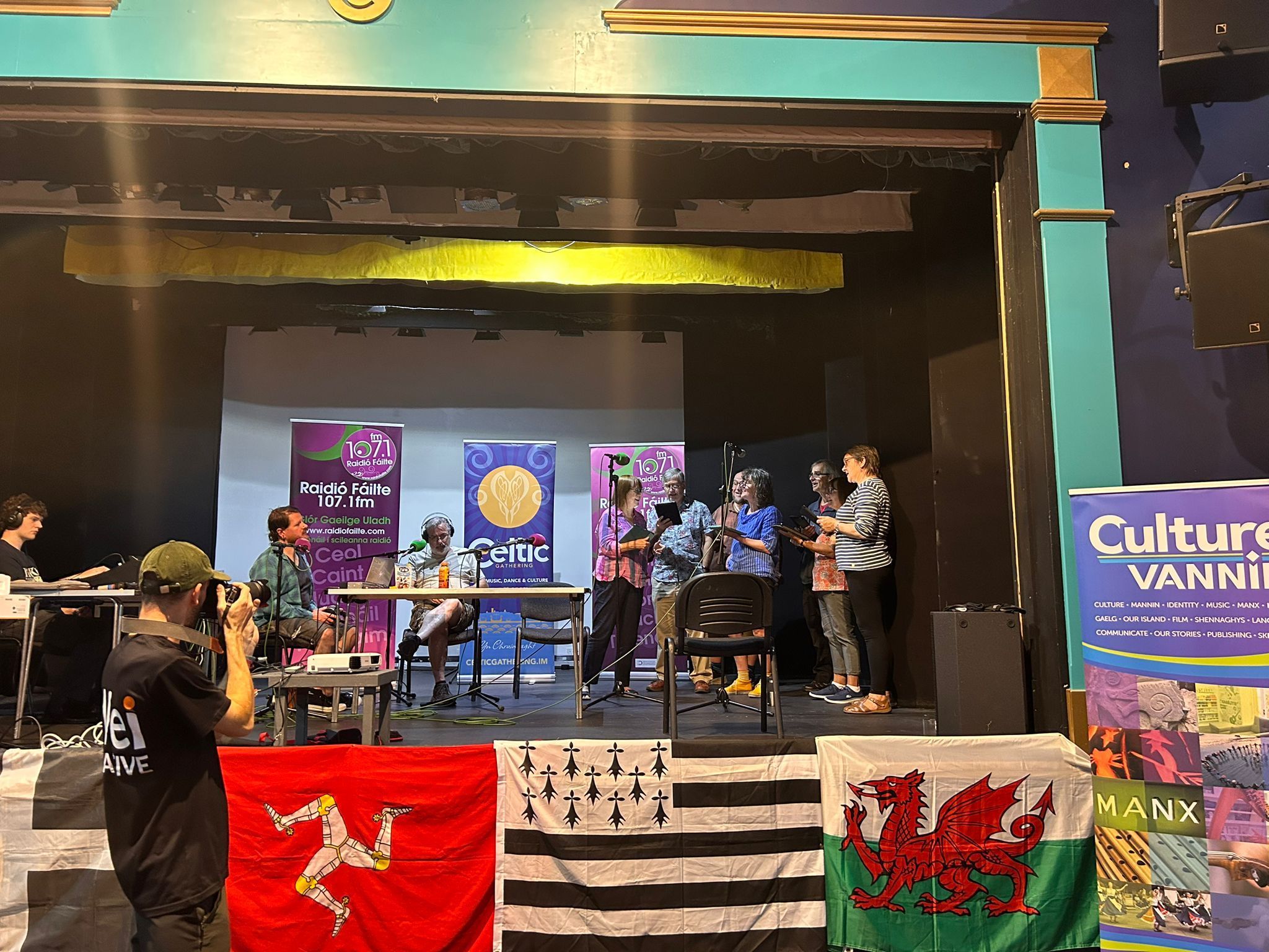 TURAS: Foireann Raidió Fáilte ar Oileán Mhanann anuraidh