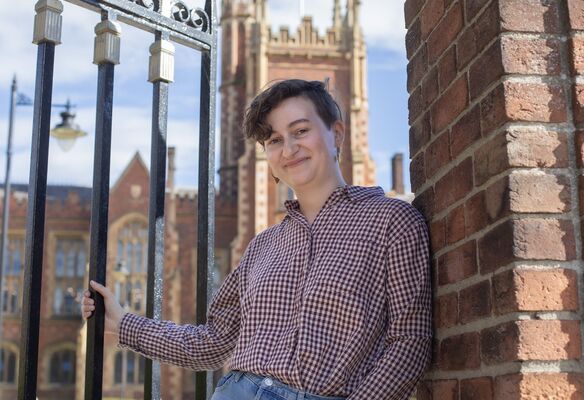 Tá Gaeilge ag na Normannaigh! Léachtóir úr in Ollscoil na Ríona