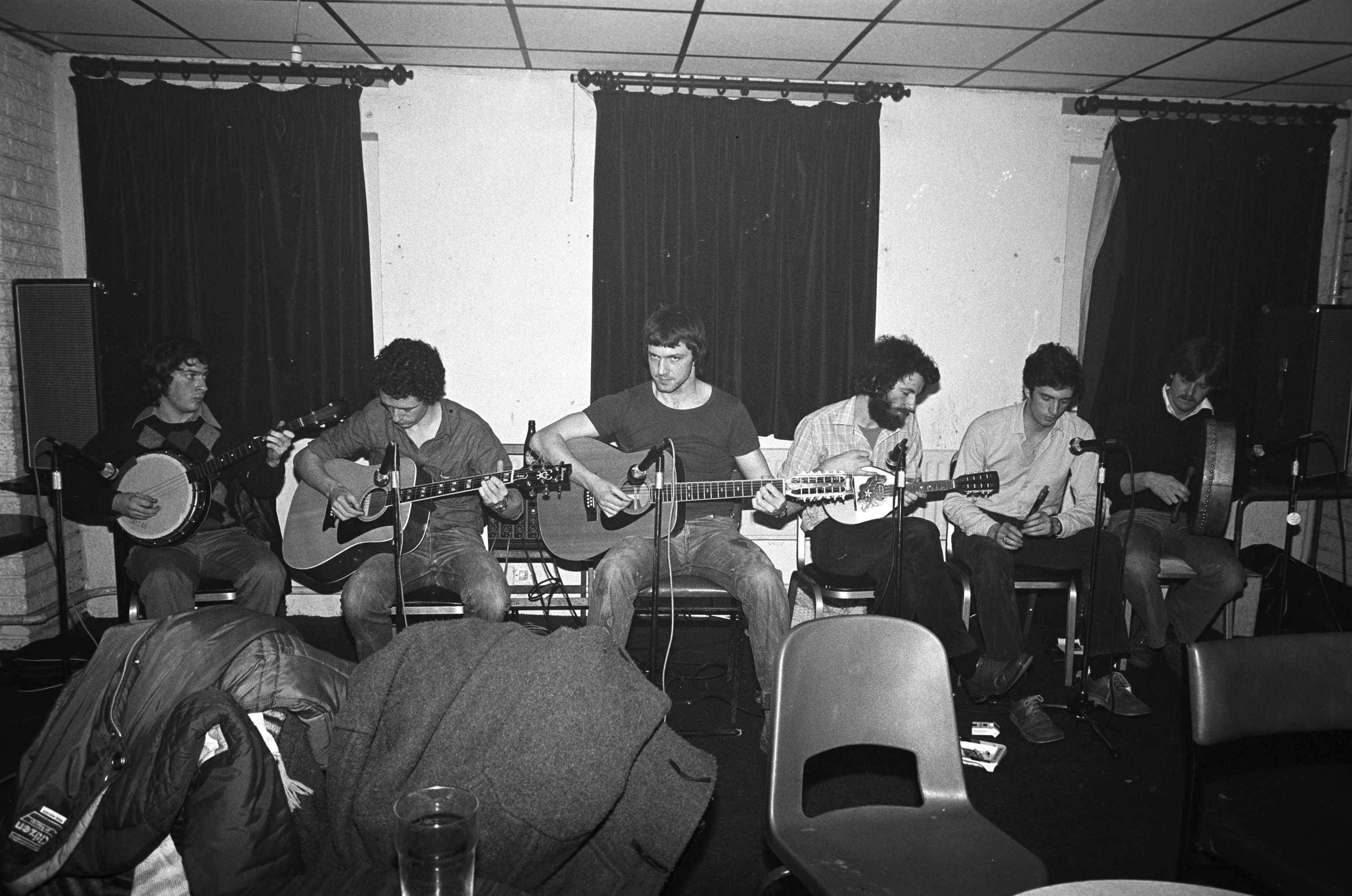 Eugene, Tommy, Stephen, Tommy, Kieran and Declan from Na Gaotha playing at the Green Briar