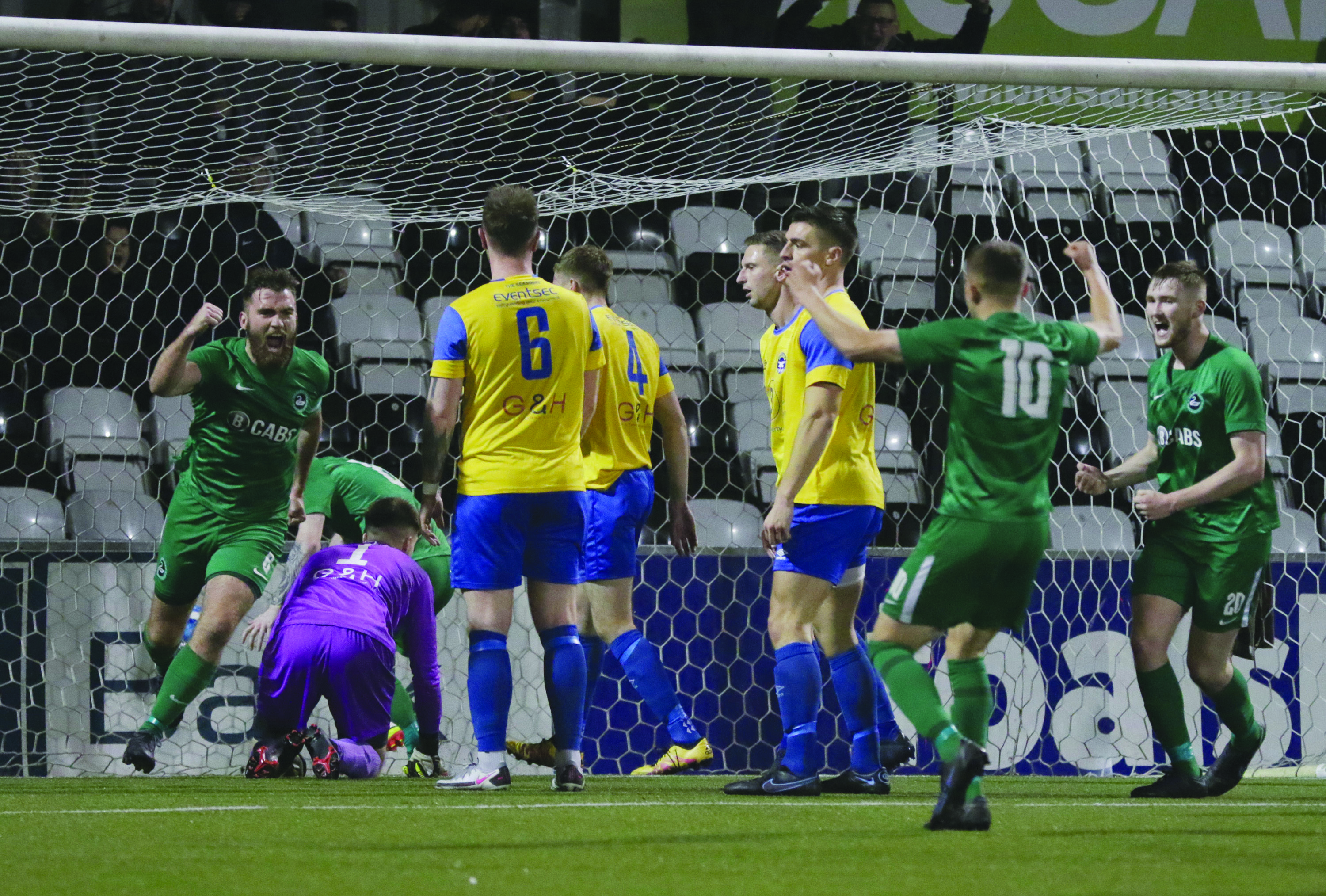 Richard Gowdy makes it 3-3