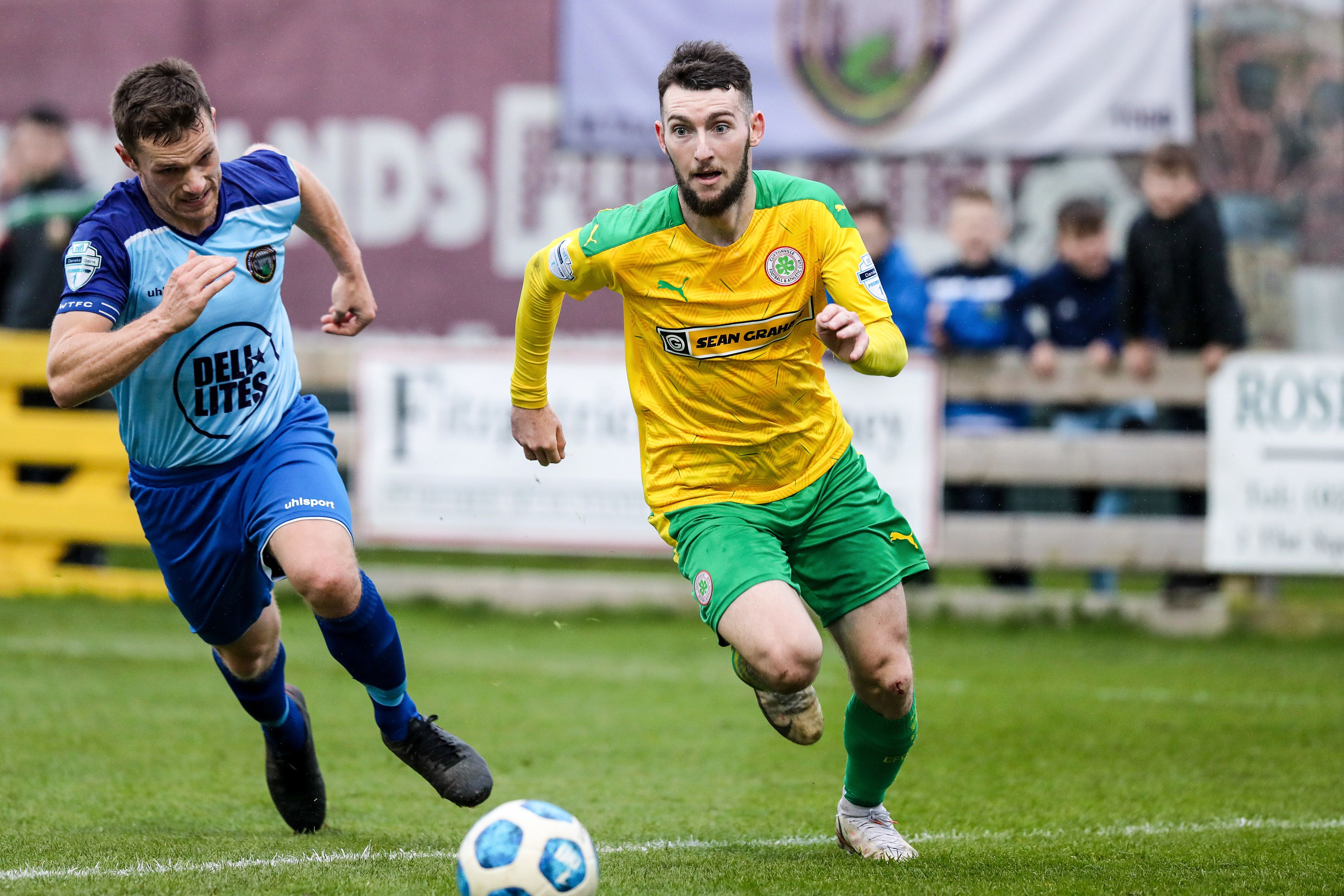 Jamie McDonagh gets out in front of Kealan Dillon