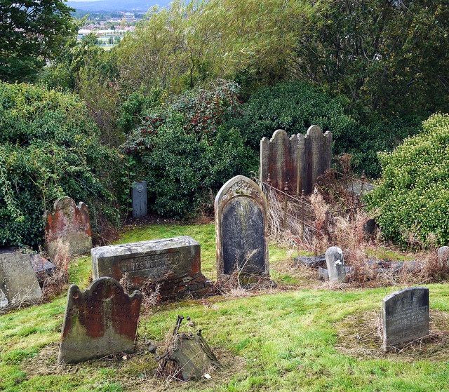 Knock Burial Ground where many people who lived in 18th and 19th century Ballymacarrett are buried © Copyright Rossographer and licensed for reuse under creativecommons.org/licenses/by-sa/2.0
