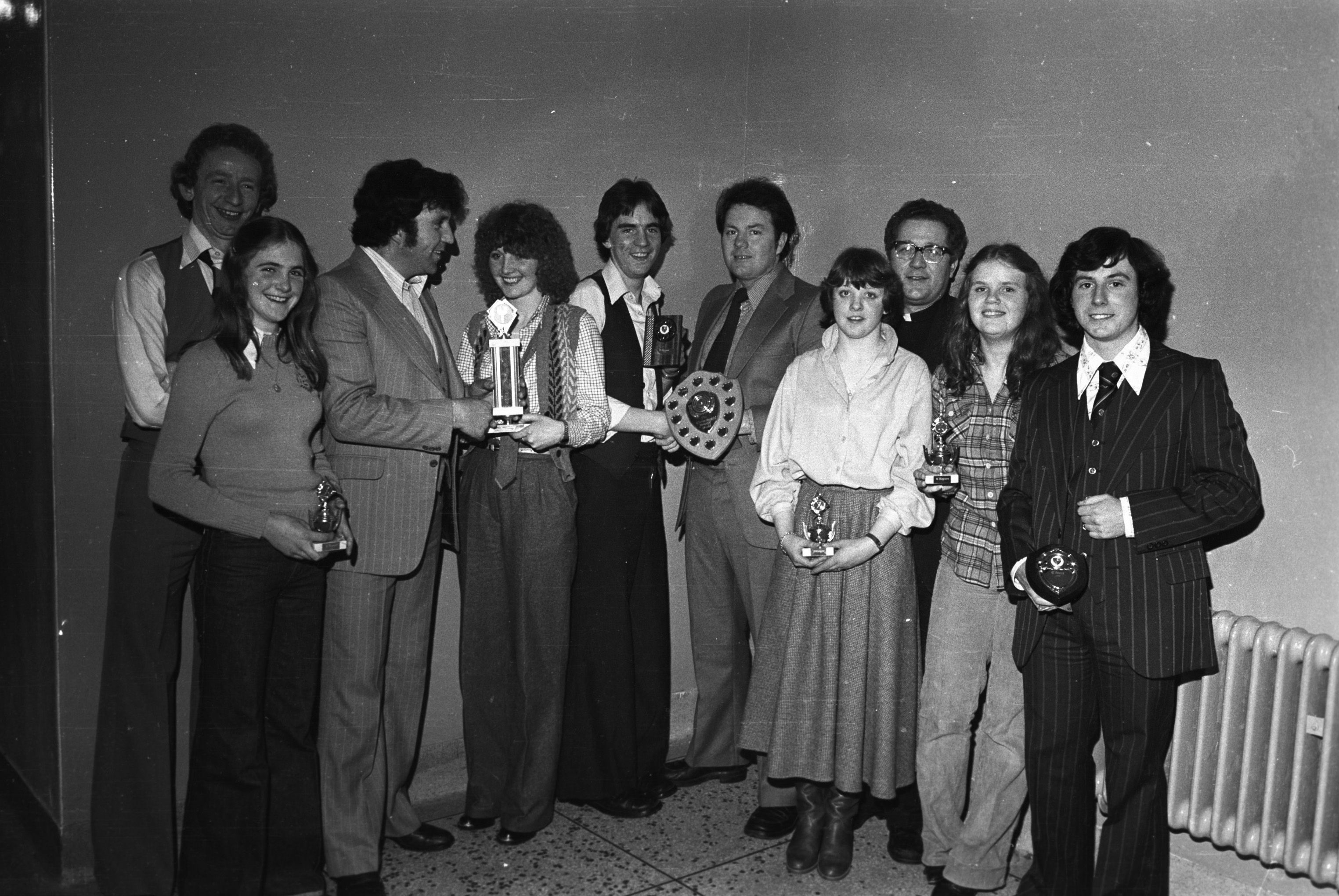 Liam Millen, Elizabeth Trainor, Denise McMullan, Elaine Trainor (Senior player of the Year), Brian Shannon, Joe Lavery (who won the Ciarán Murphy Award), Fr Albie, Una Maguire, Mary Grogan and Clubman of the Year Tony Breen at the Ardoyne (Ard Eoin) Óg Ceilí in St Gabriel's School