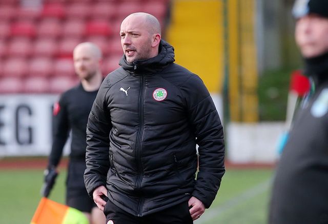 Paddy McLaughlin insists that Conor McMenamin's transfer to Glentoran only happened due to O'Neill's arrival at Solitude