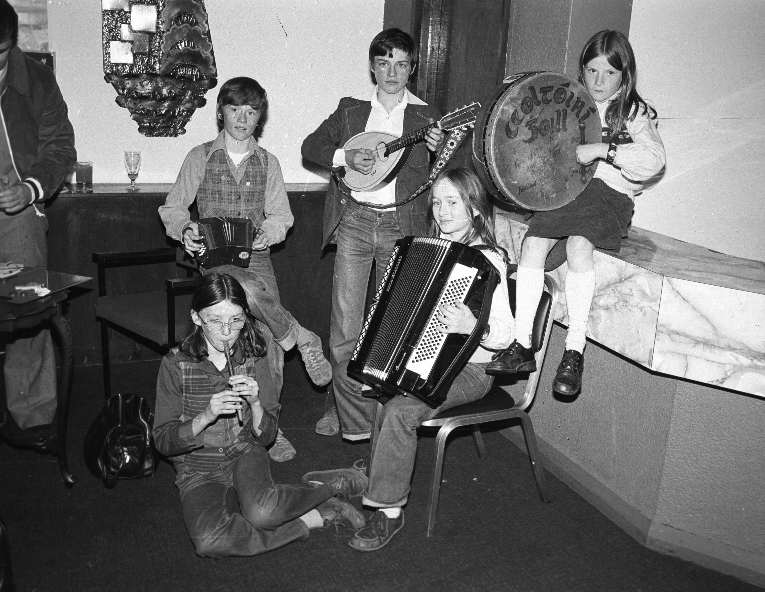 The Malone children at the Kerri Inn Lá Bealtaine concert