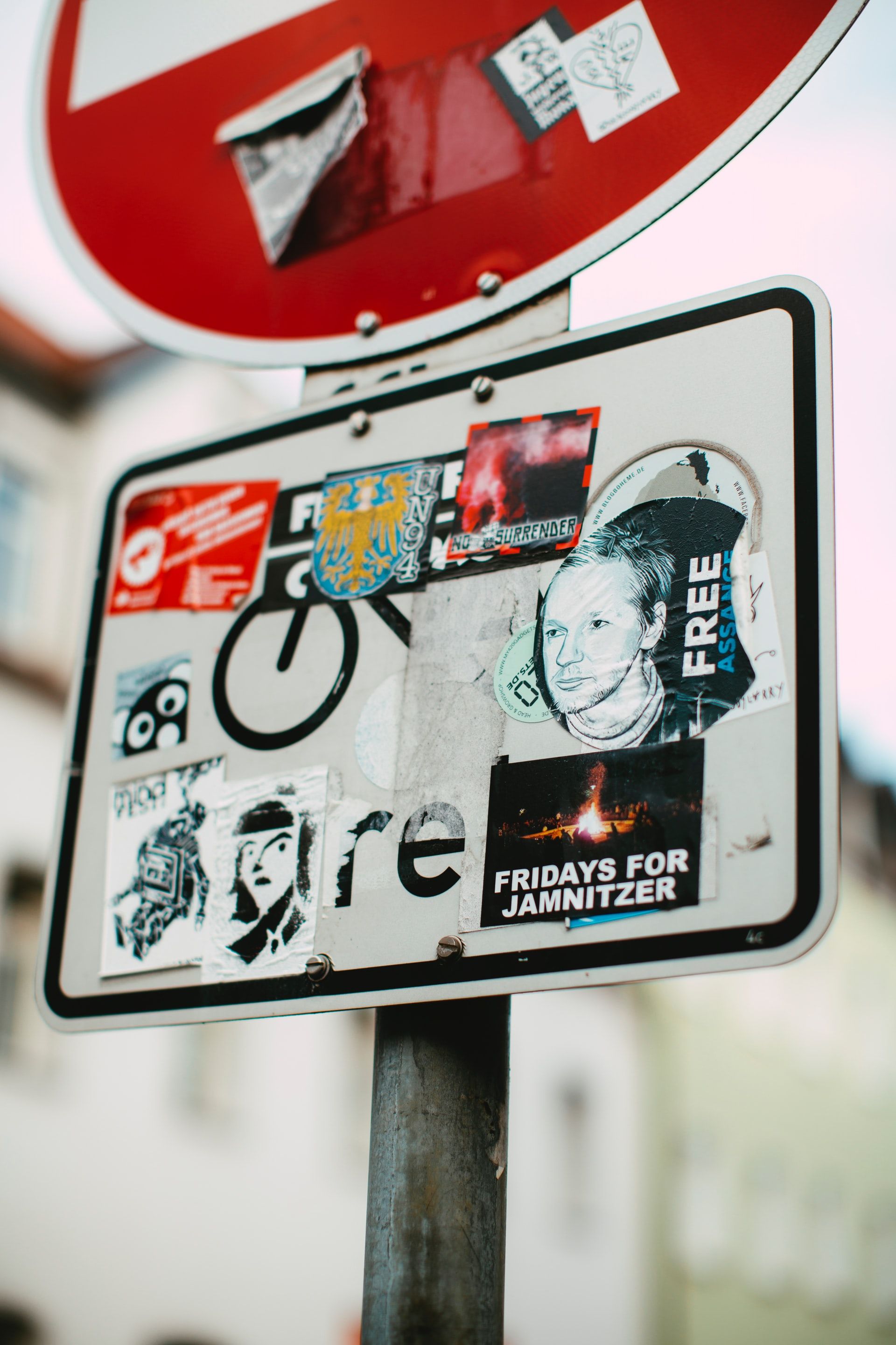 170 YEAR SENTENCE THREATENED: A Free Julian Assange sticker.
