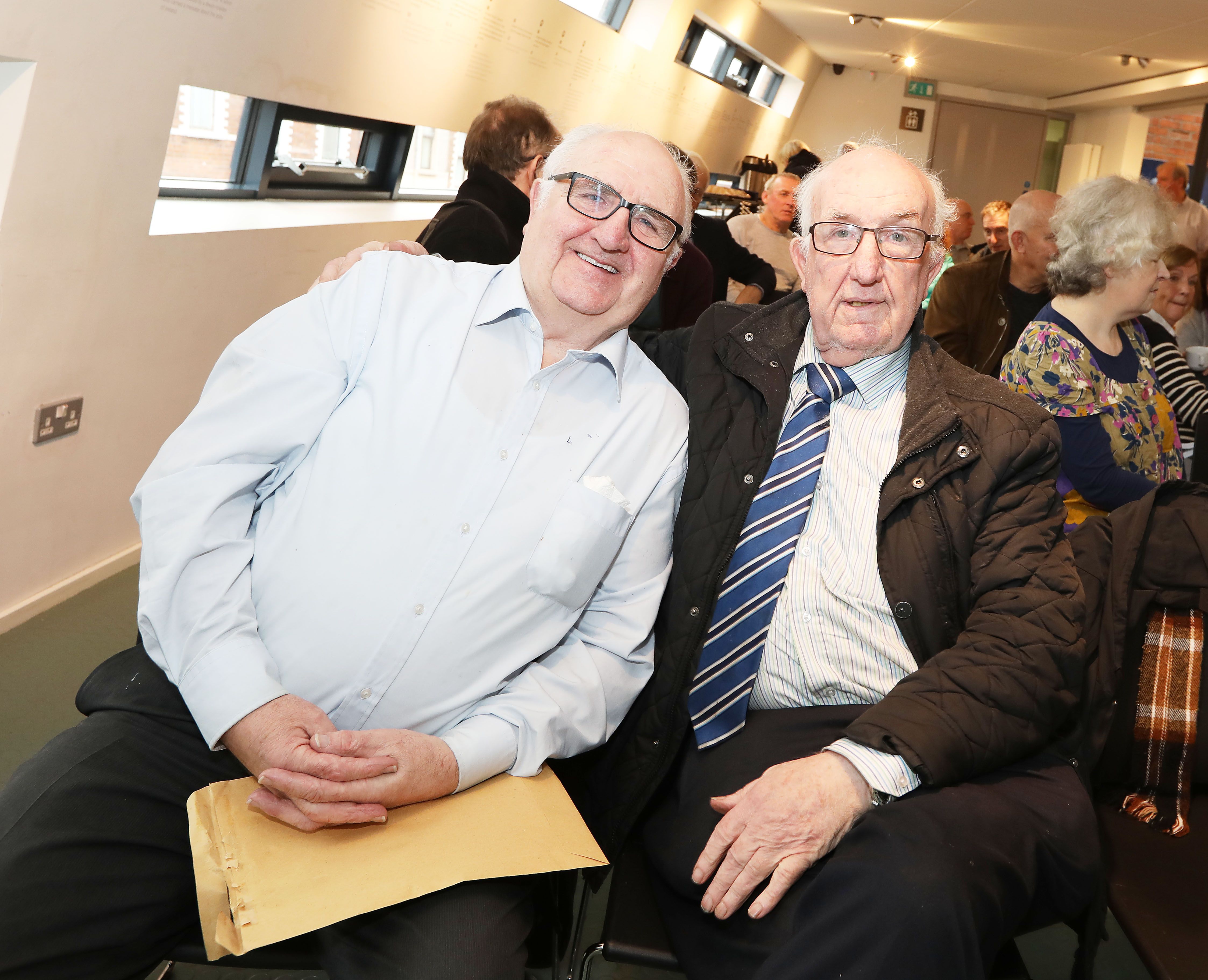 Brothers Seán and Séamus Mac Seáin, driving forces behind the paper