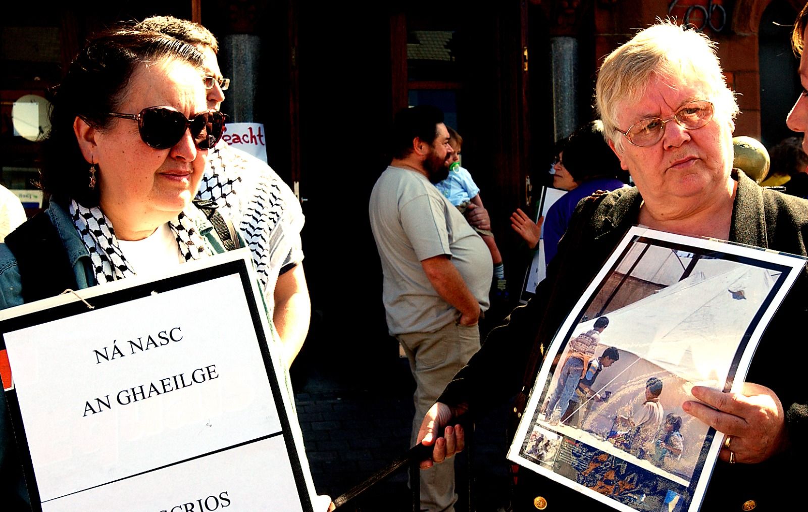 Maura McCrory (right) protesting in solidarity with Palestine in 2005