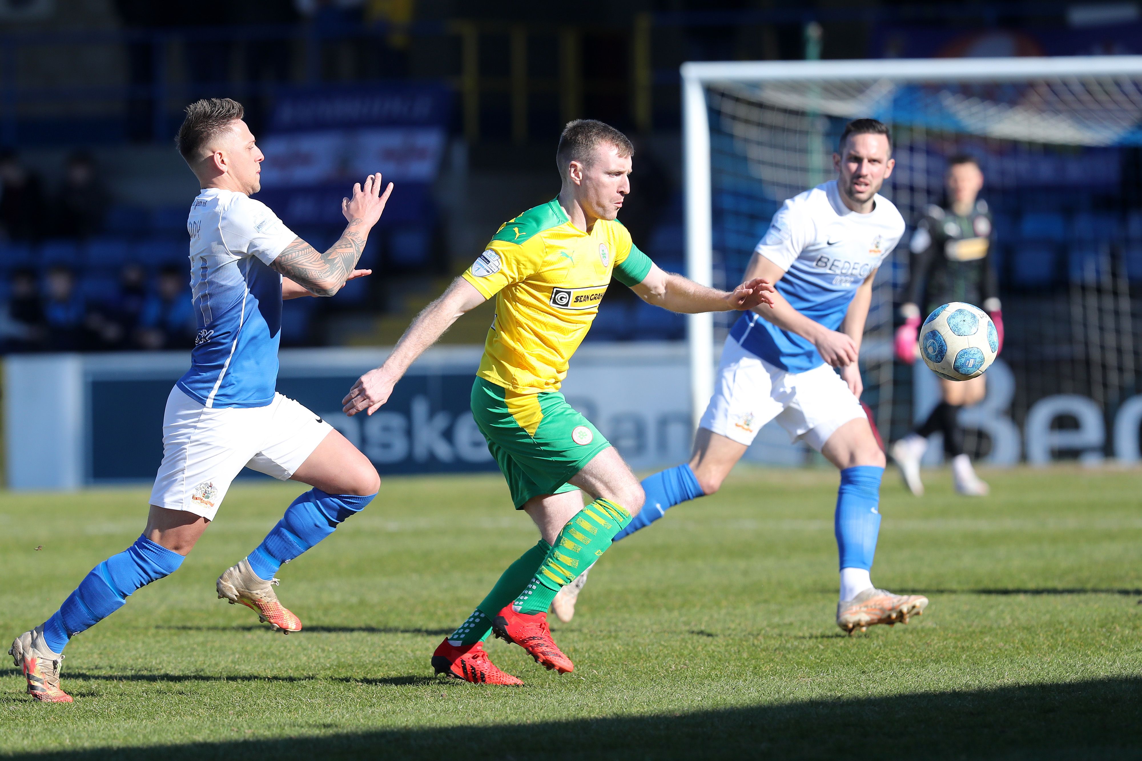 Matthew Snoddy closes in on Levi Ives 