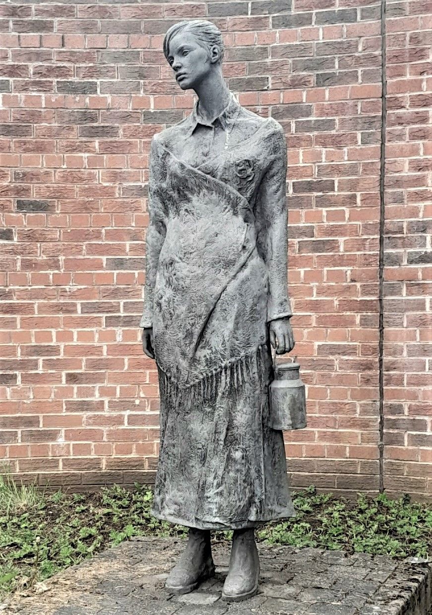Sculpture of Belfast millworker 'Millie' in Cambrai Street on the Crumlin Road