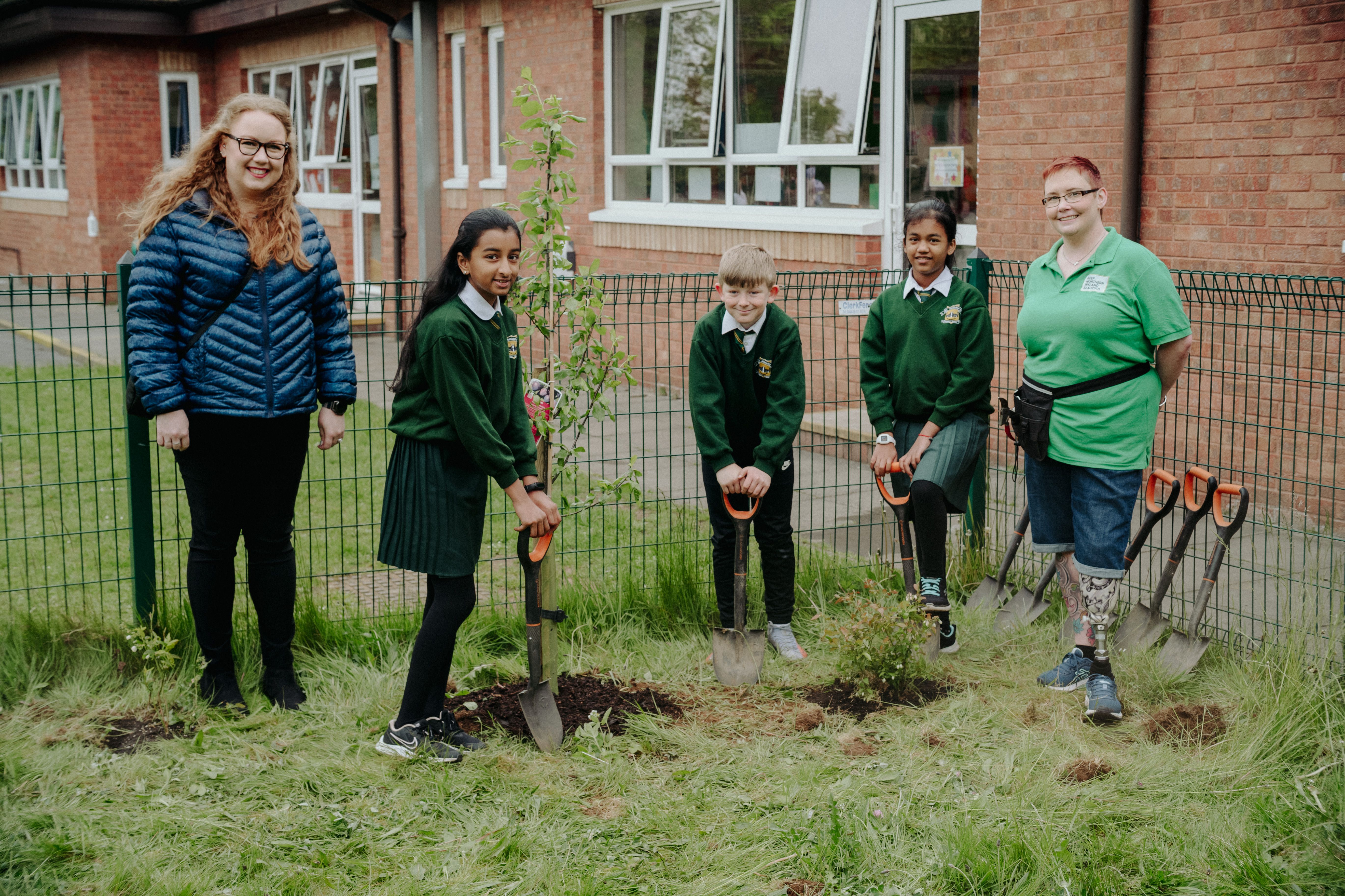 DIGGING: Bronagh Fleming Radius Housing, Smithika Ratna, Jamie Dobbin, Vriteika Daas all from St Malachy’s PS, and Anna Green, Keep NI Beautiful
