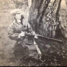 Eithne Coyle, Cumann na nBan organiser, at rifle practice in 1921