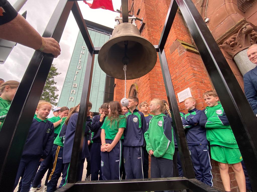 Gaelscoil na bhFál join the historical event