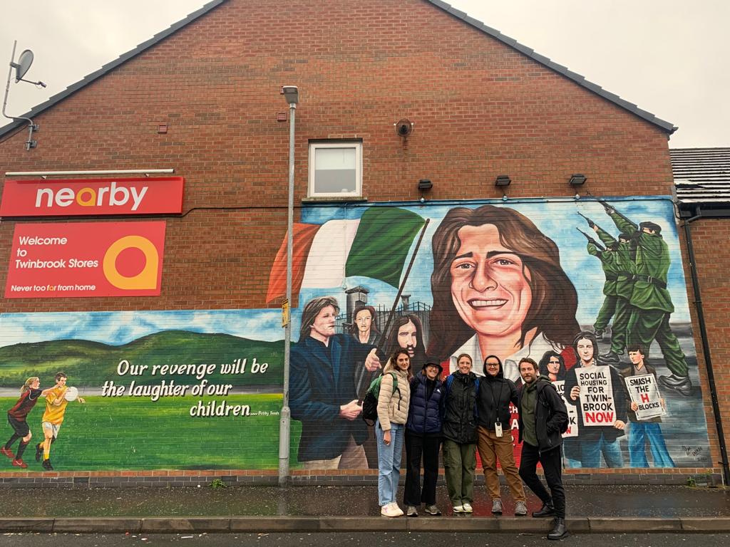 TOUR: The Italians on tour in Belfast TOUR: The Italians tourists in Belfast