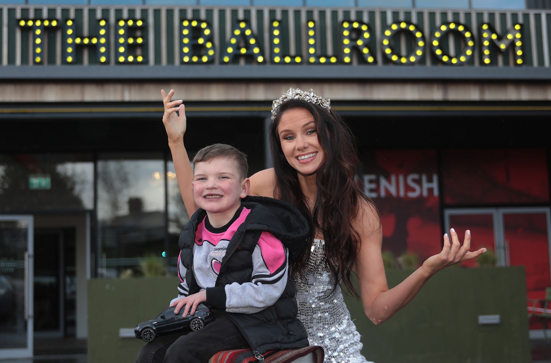 Dáithí Mac Gabhan and Philippa O'Hara