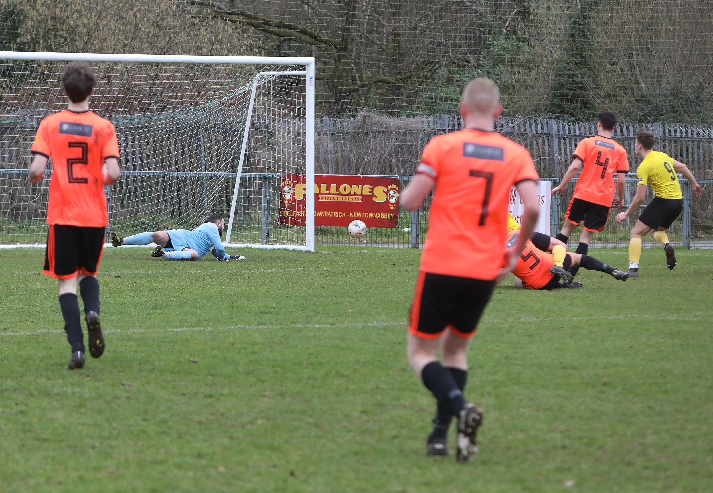 John Savage sees an effort go outside the post