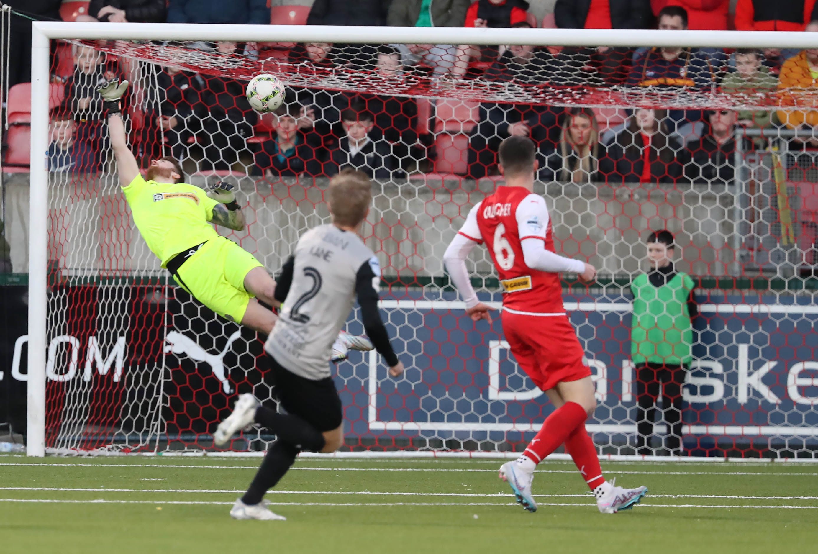 Nathan Gartside can't stop Lyndon Kane’s shot