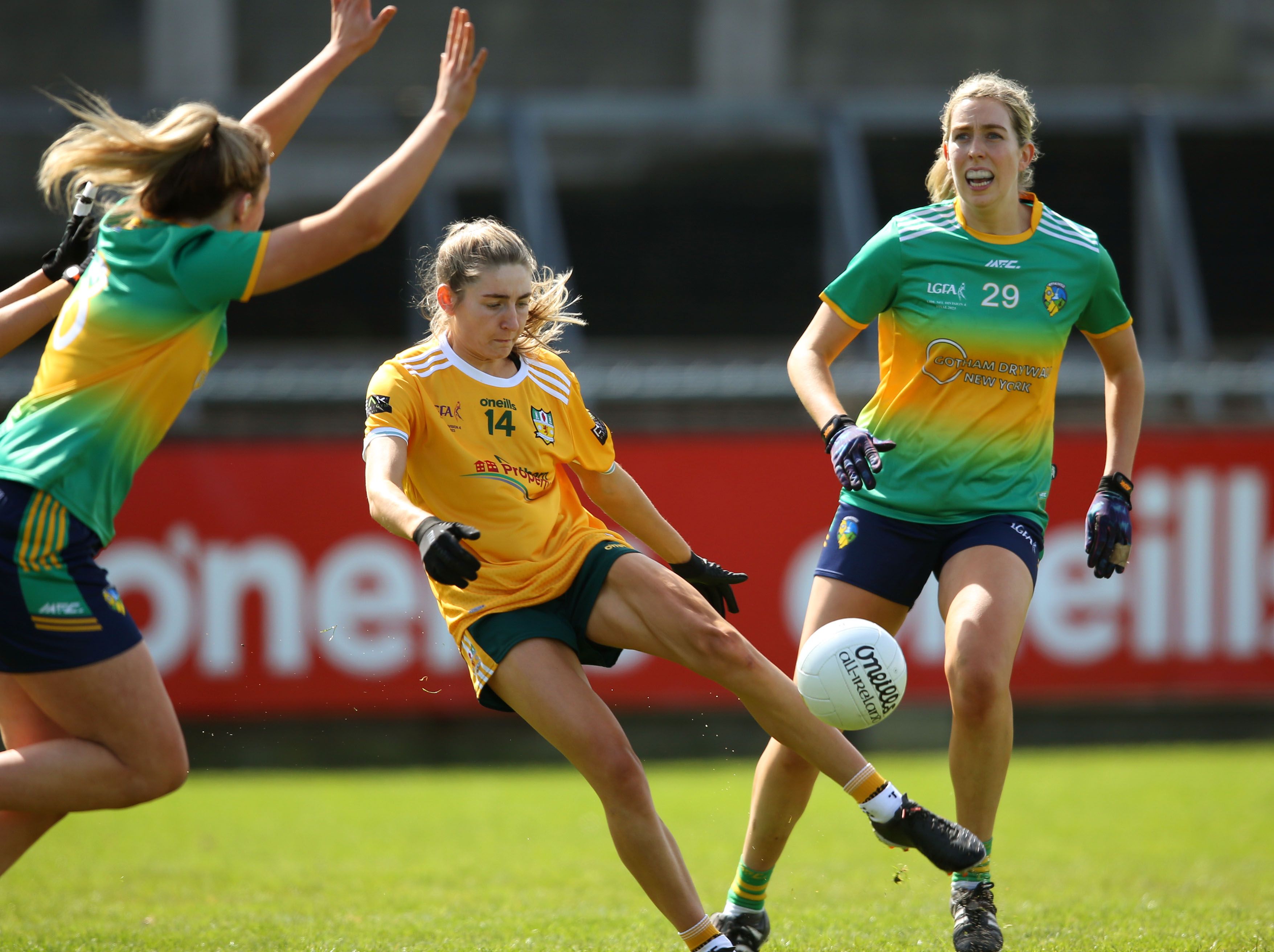 Orlaith Prenter takes a shot