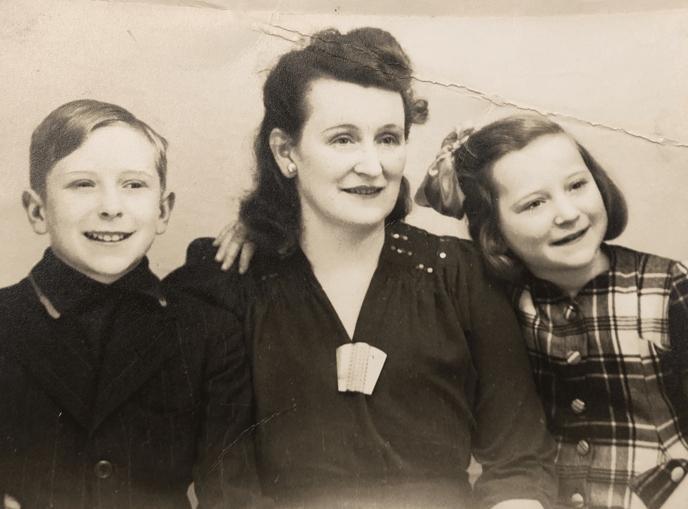 Happy ending as Joan is reunited with Buckle family photos