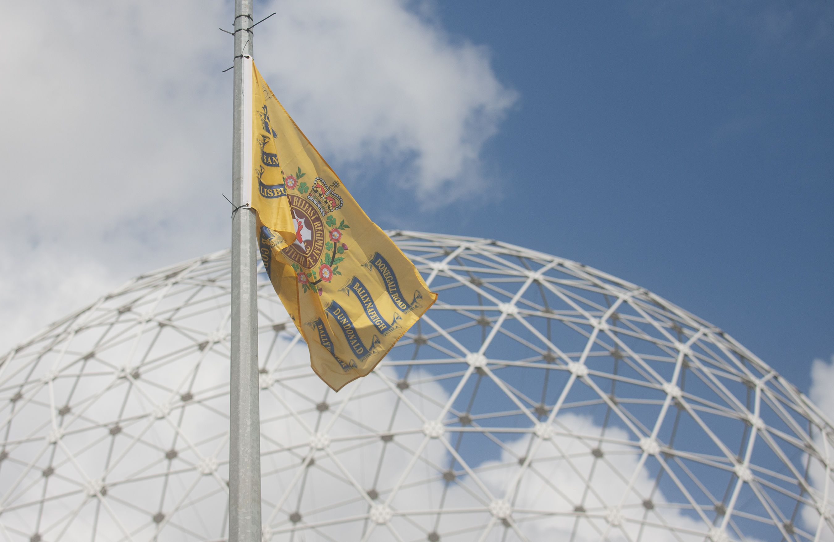 A UDA flag at Broadway roundabout