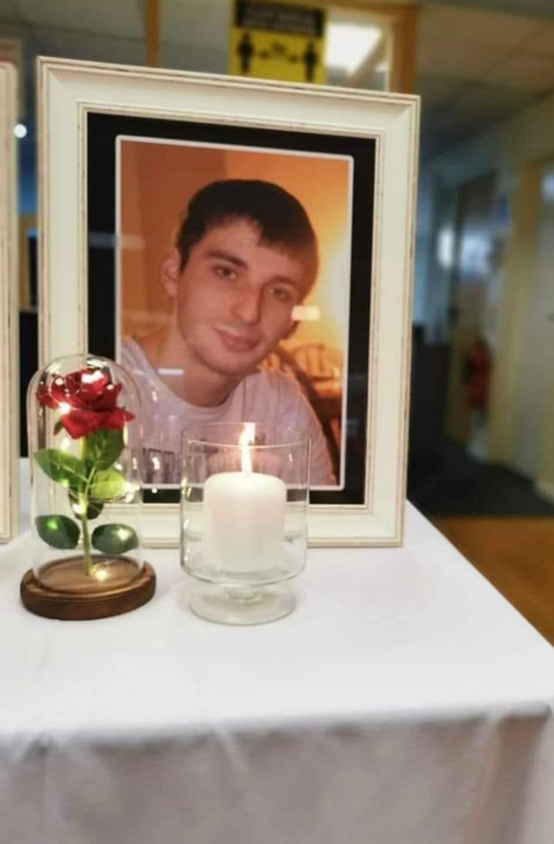 A vigil was held in Belfast Homeless Services for those who tragically lost their lives last year