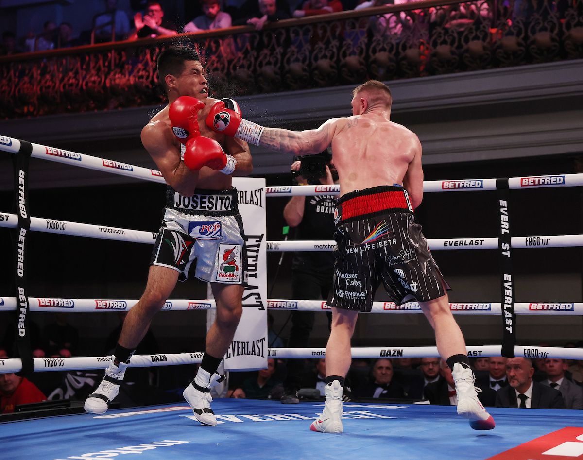 Crocker lands the left hand that ultimately closed the show 