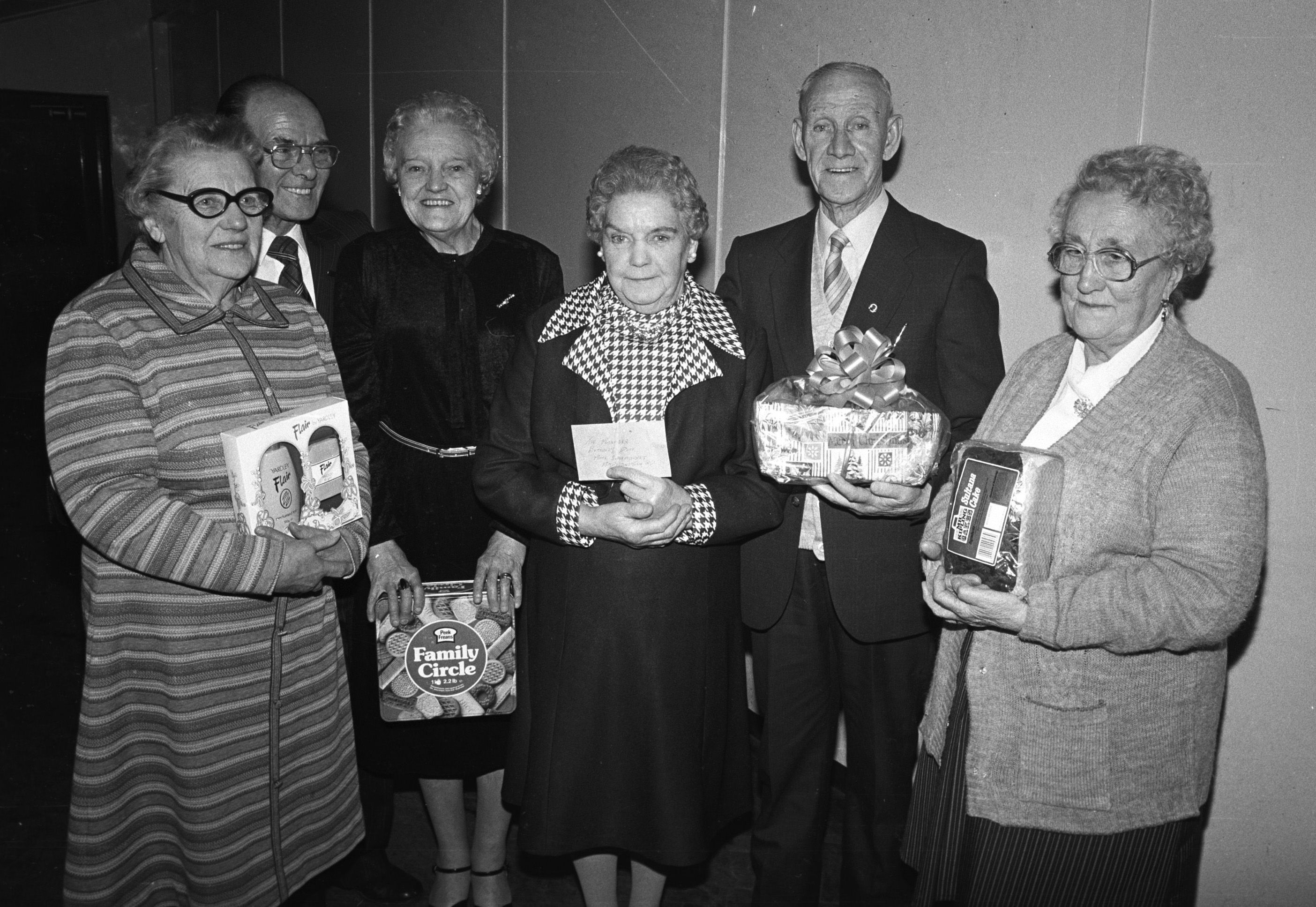 Senior prizewinners Tommy Boyd, Mary Boylan, Margaret and Billy McLean, Susan Curran and Mary Kelly at the St Agnes' Bowling Party