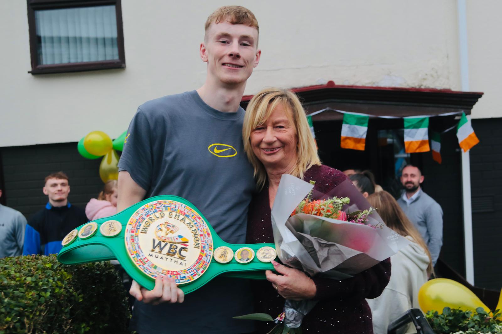 Niall with his mum, Katrina 