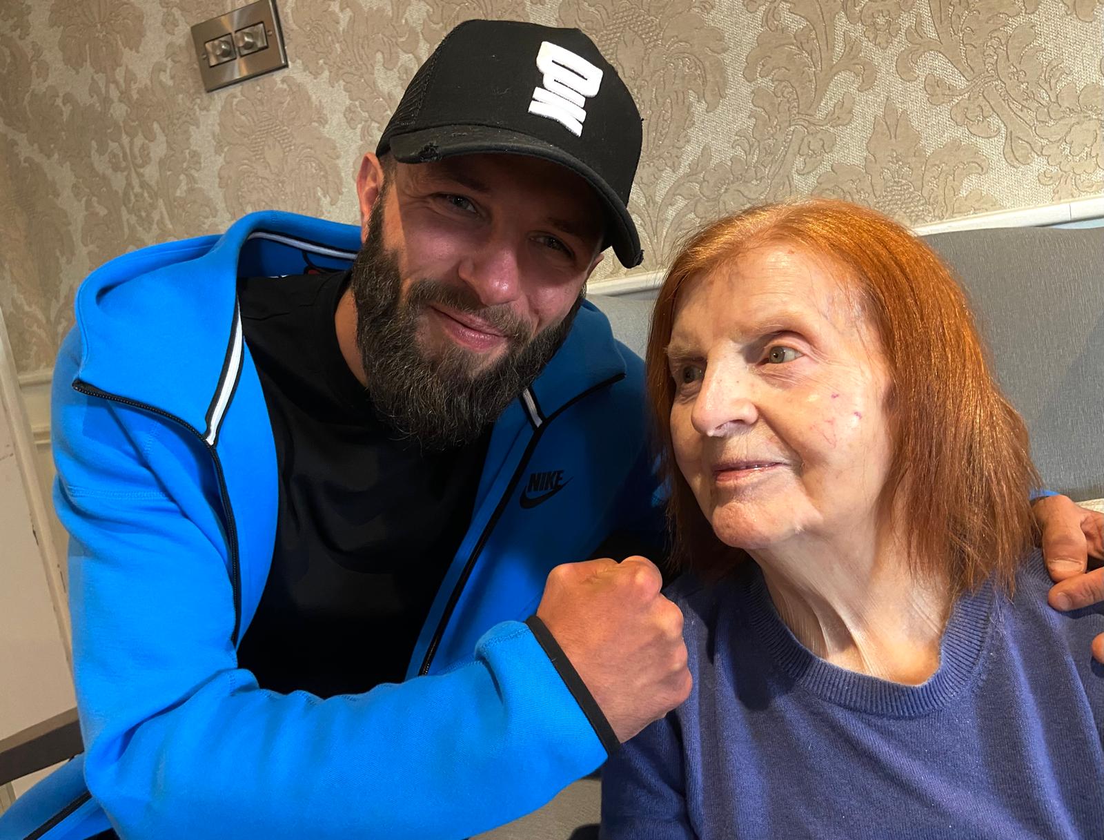 Vourneen O'Connor mets Anthony Cacace