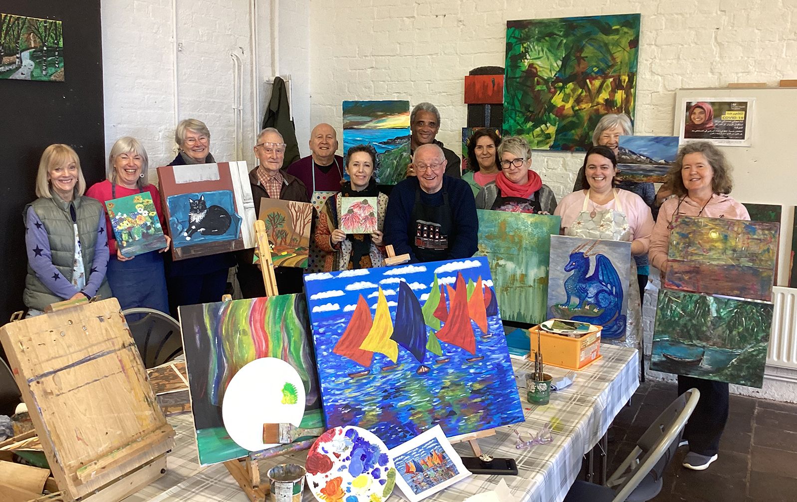 Art class with tutor Fiona Lovely