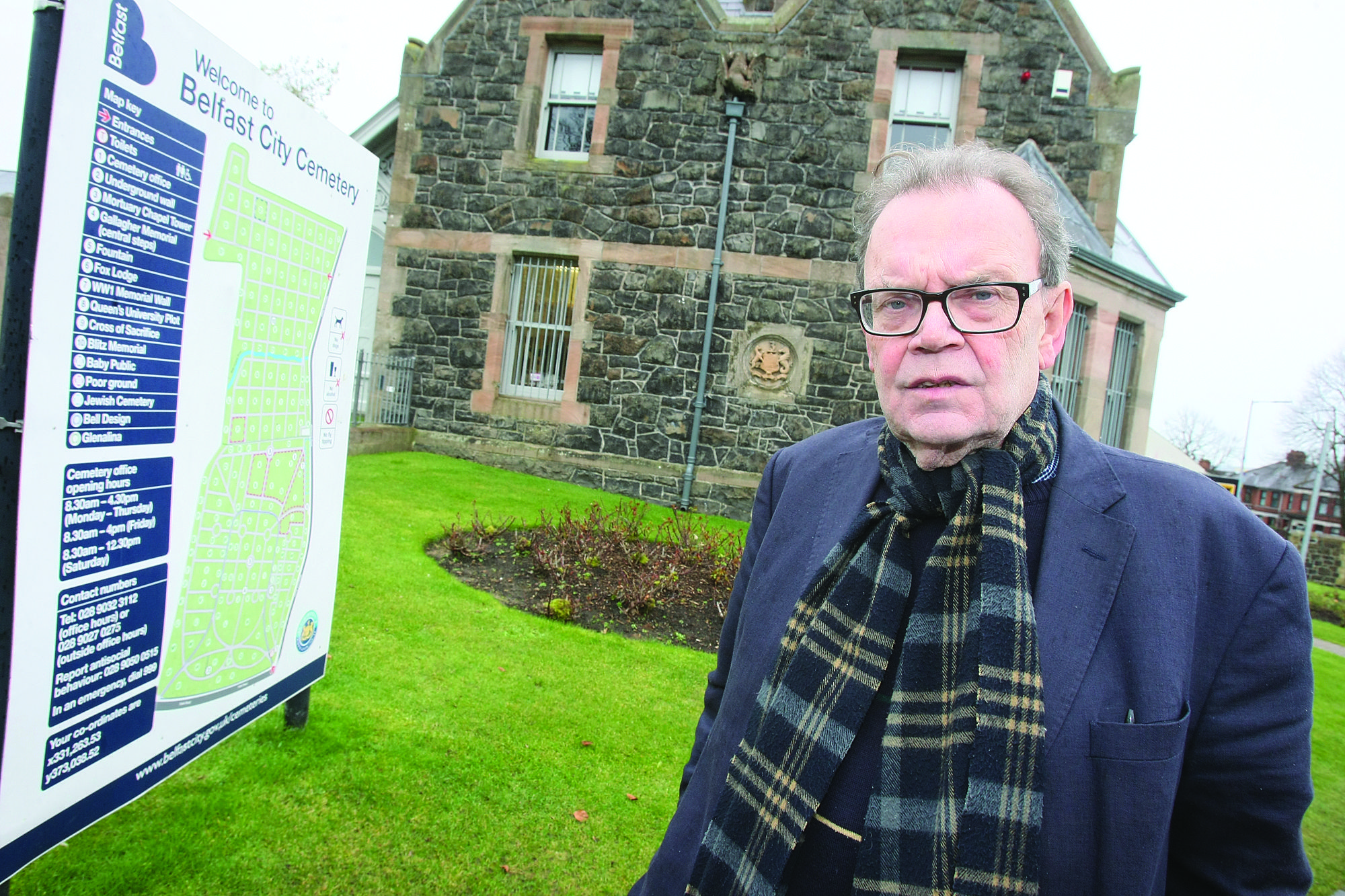 BOOK: Tom Hartley in the City Cemetery