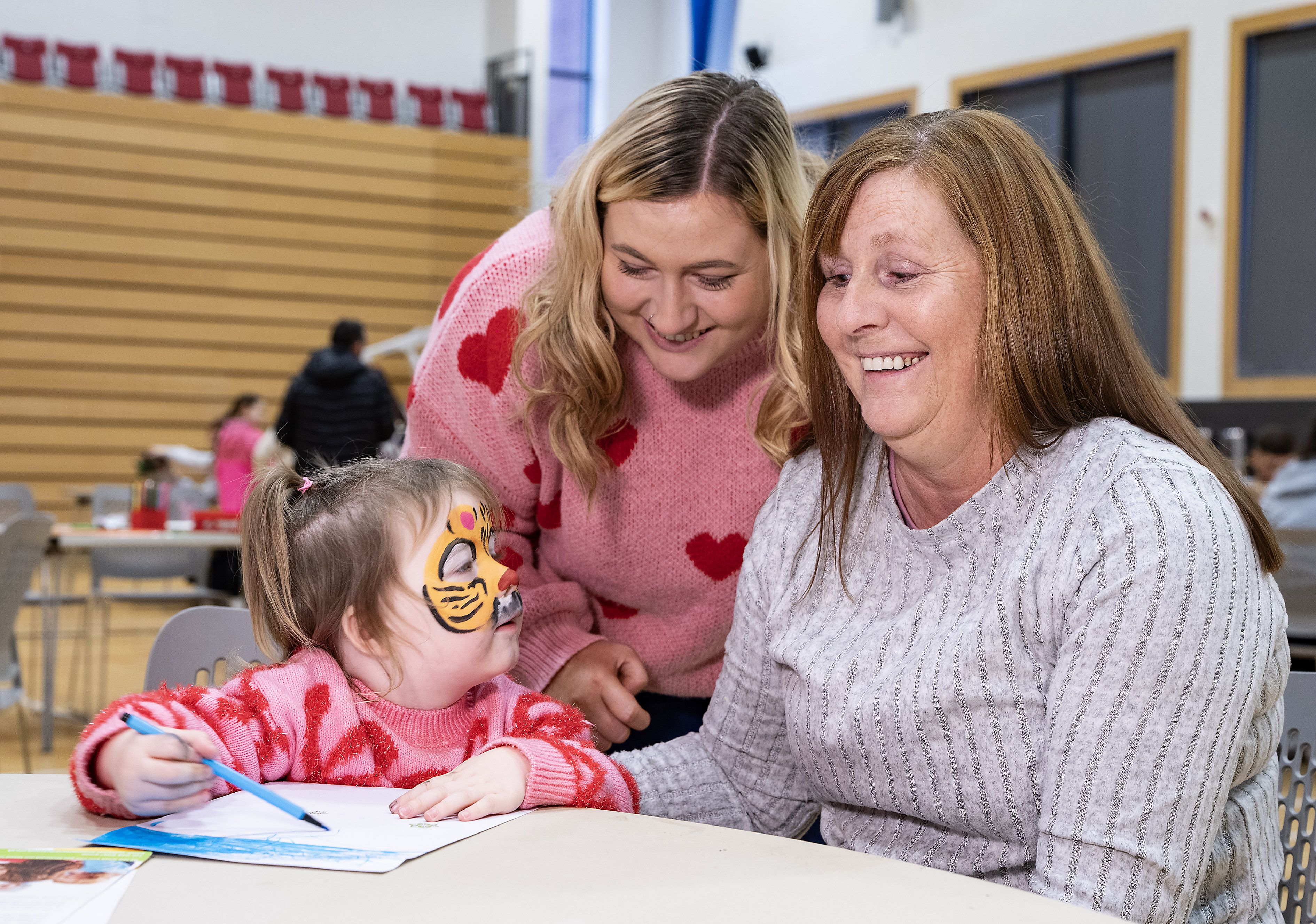 Shania Dunbar, Ariella and mum Margaret Dunbar