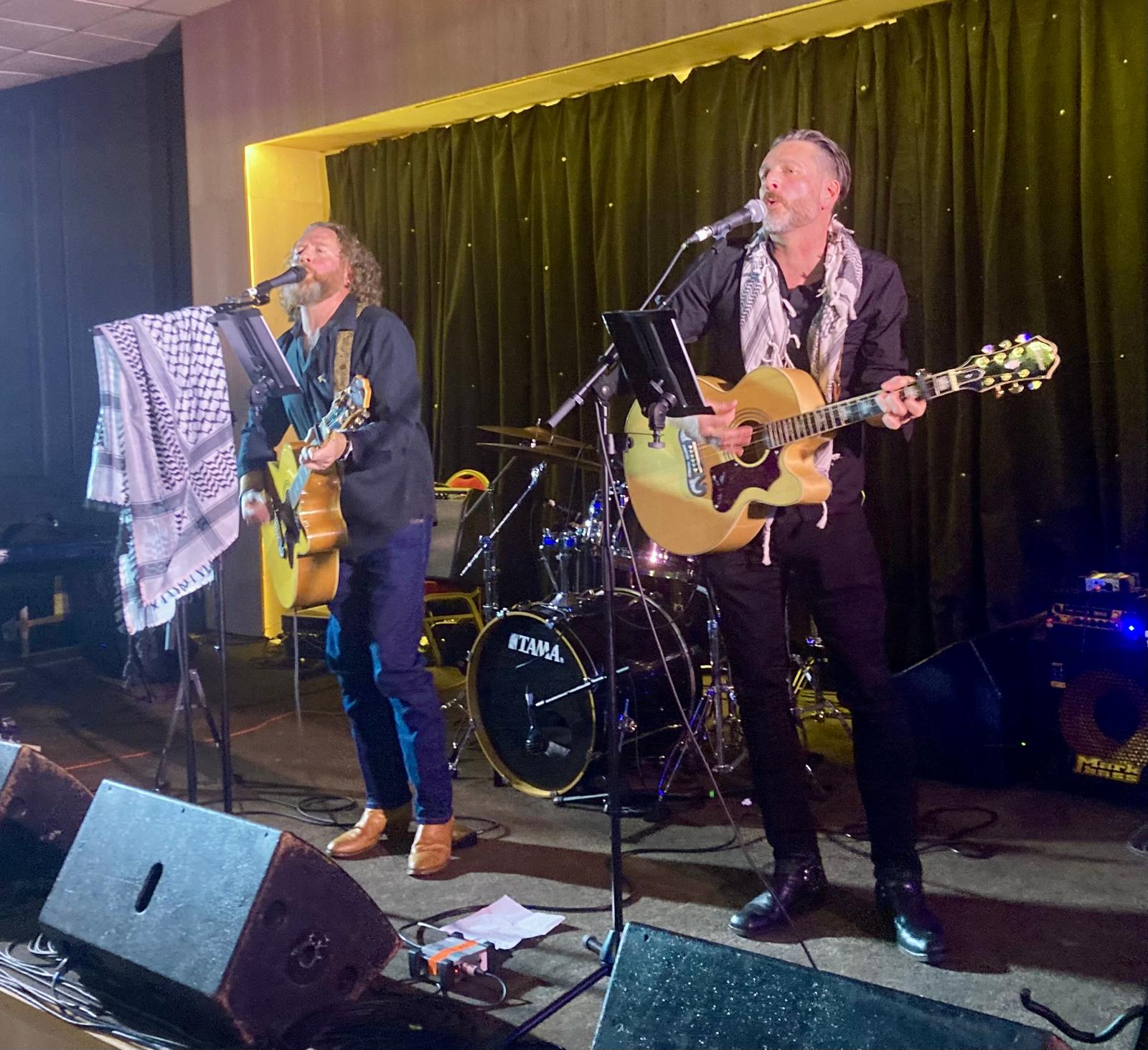 BLOOD BROTHERS LIVE: The evening in the Devenish raised over £8,000 for Gaza projects