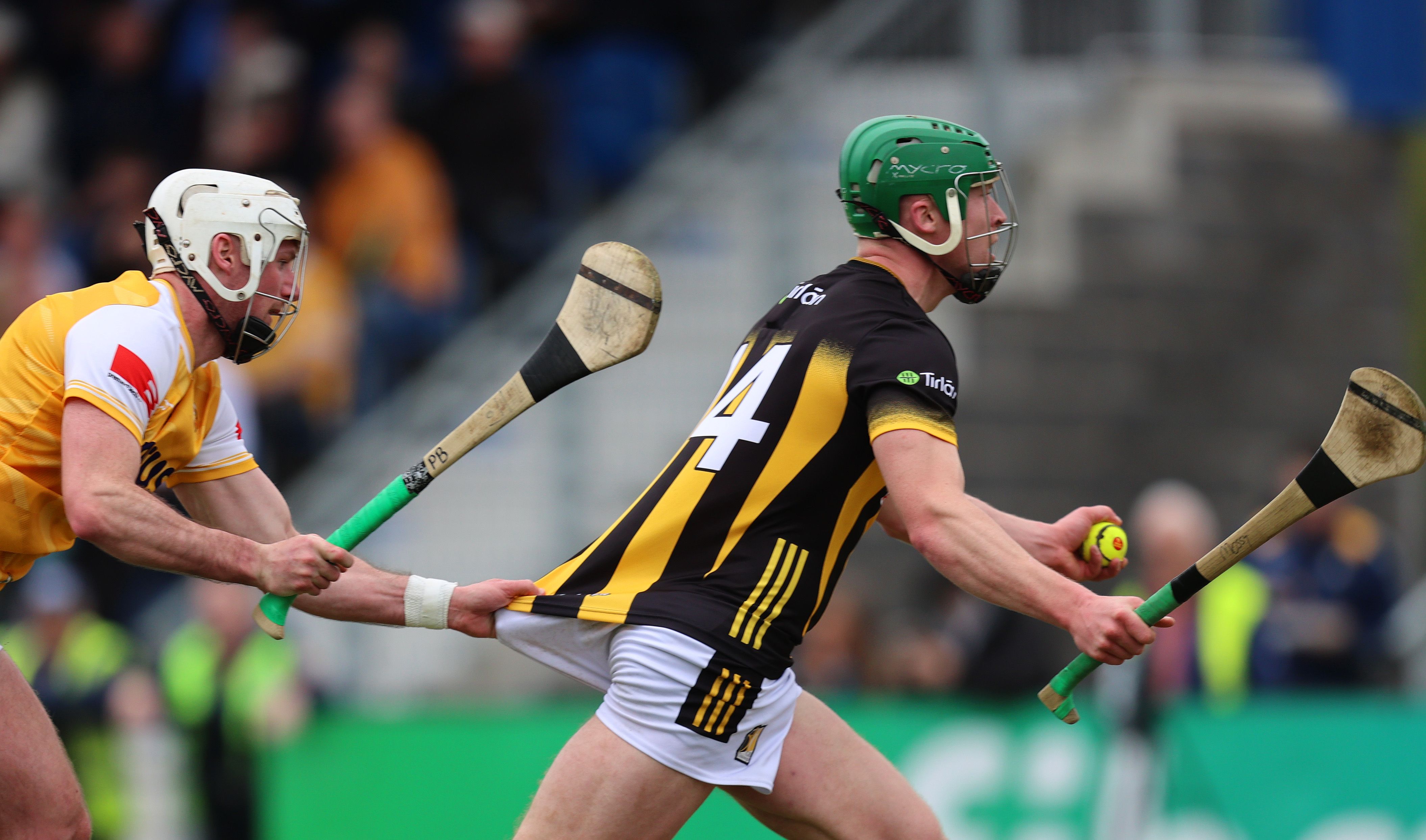 Paddy Burke tests the strength of Mossy Keoghan's jersey