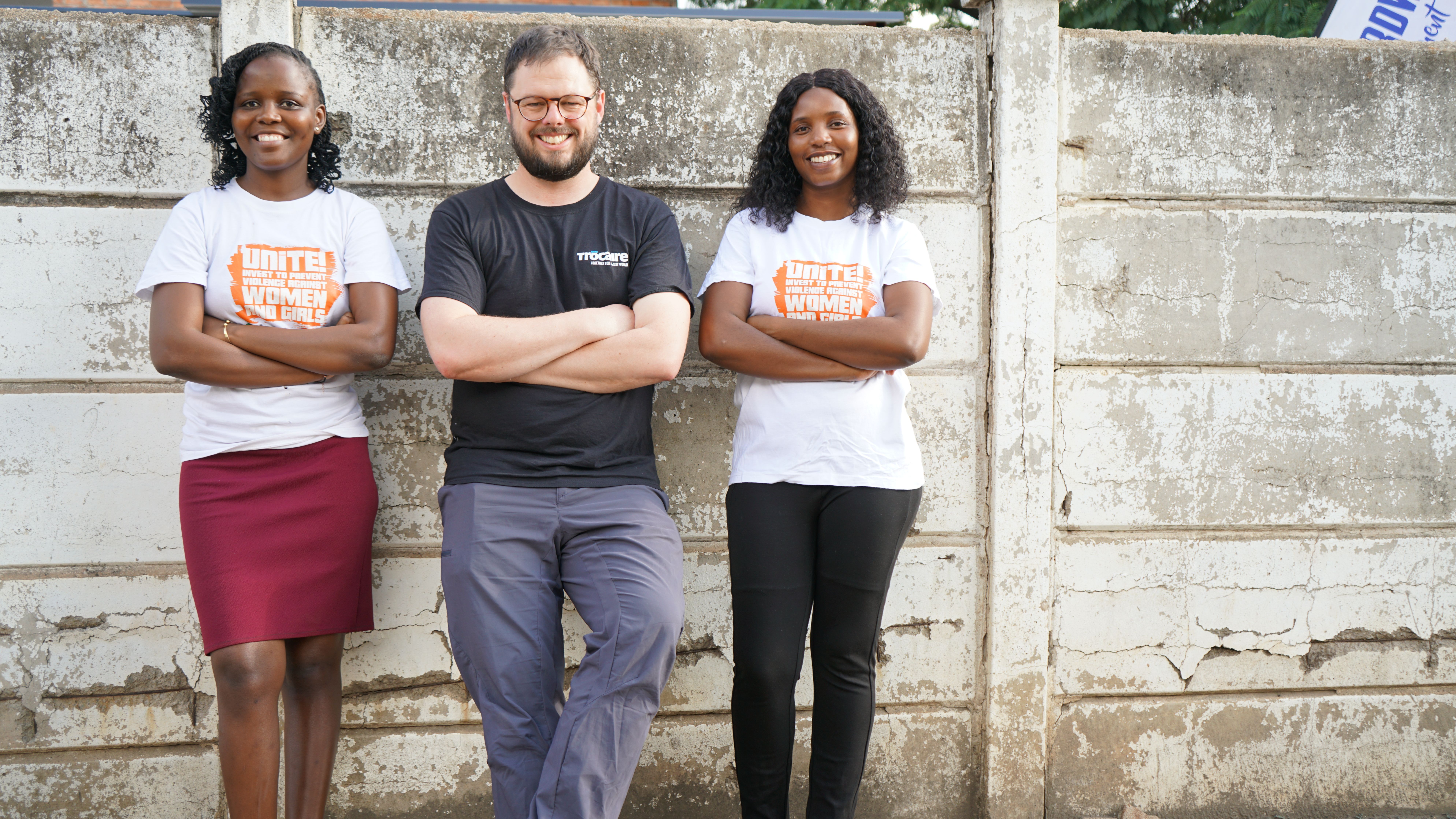 Peter Heaney with Samantha and Nomosonto