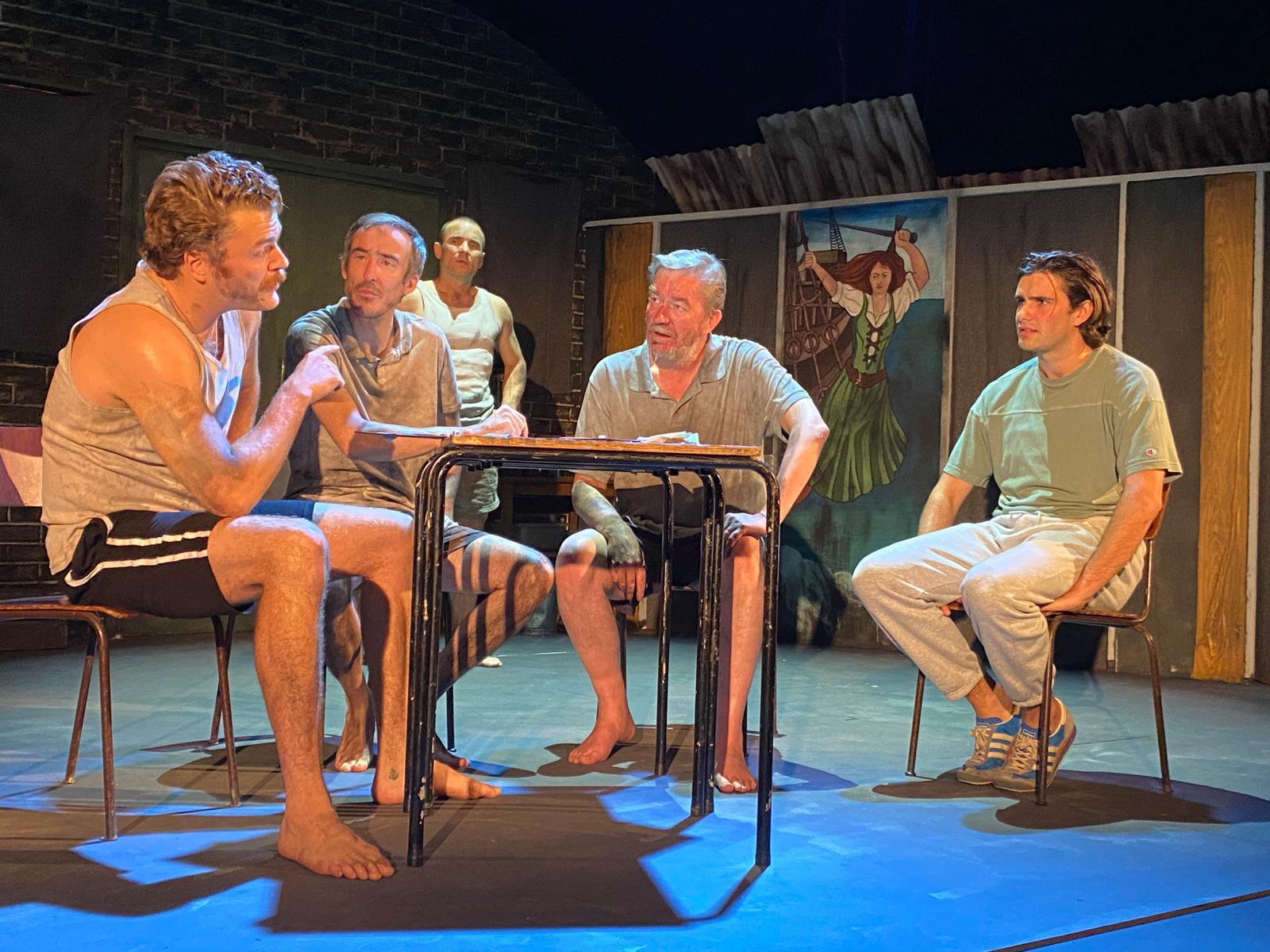 BB, Harry, Seany, Barney and Joe in deep discussion 