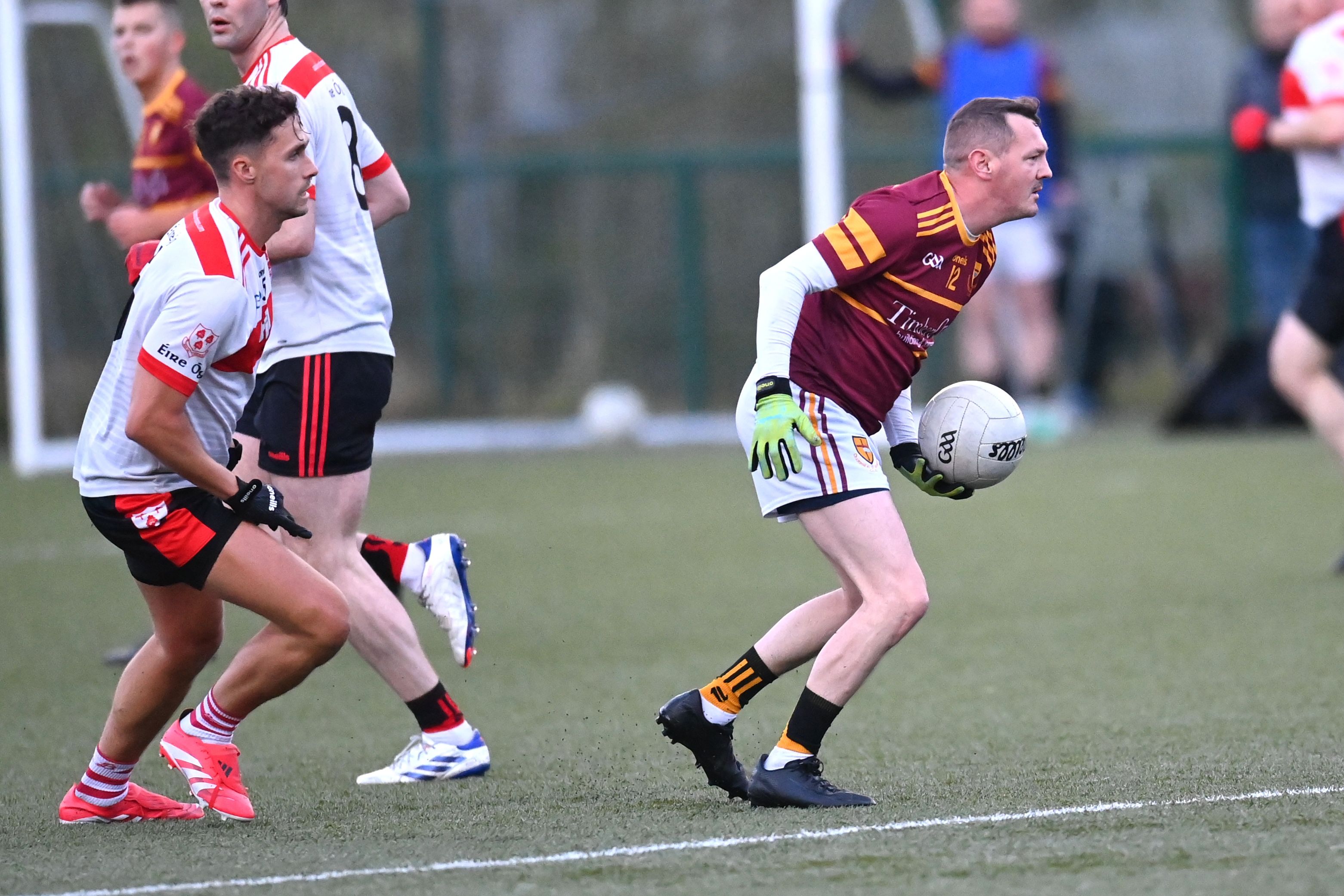 Éire Óg and O'Dees battled it out on Friday evening