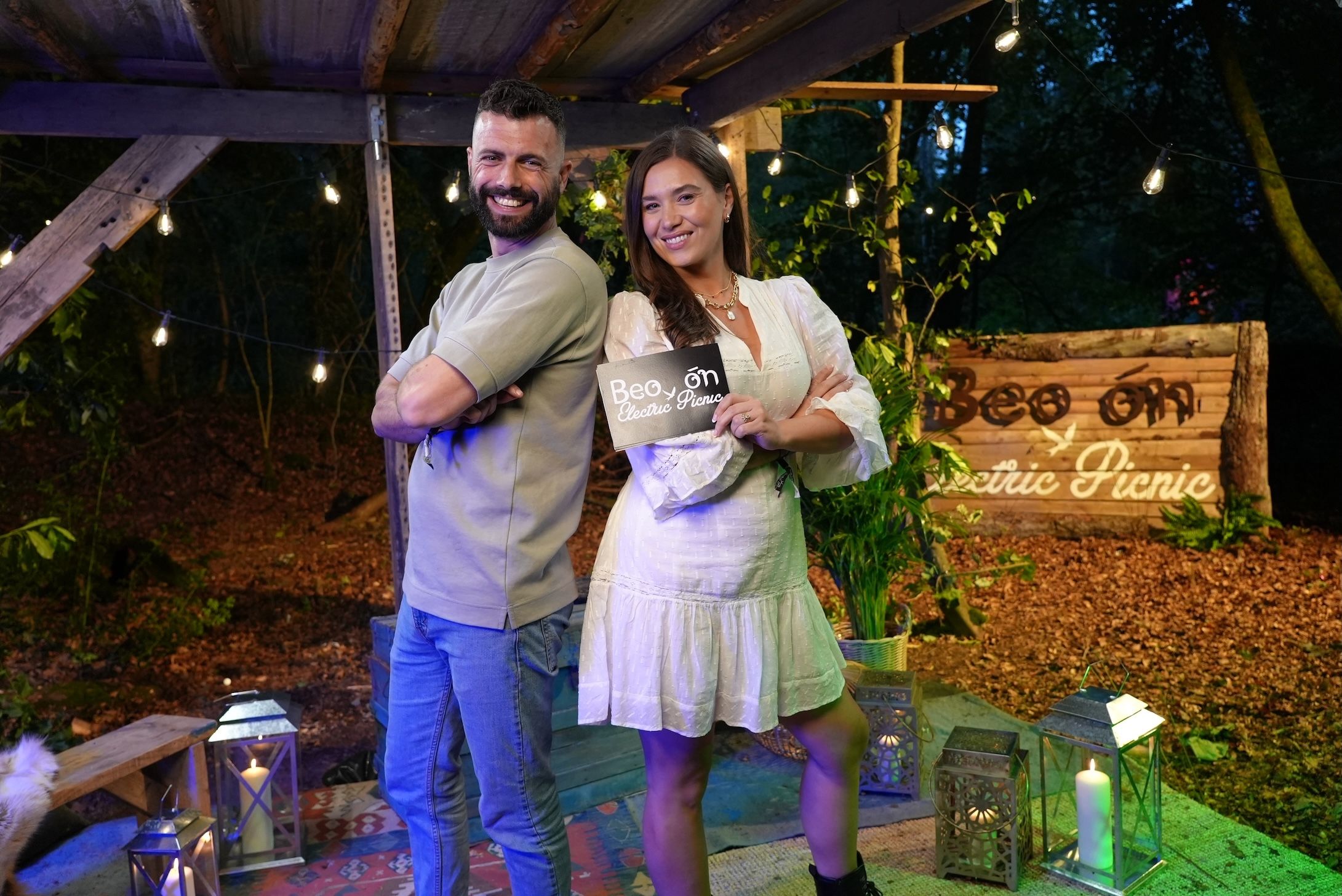 Síomha Ní Ruairc and John Sharpson