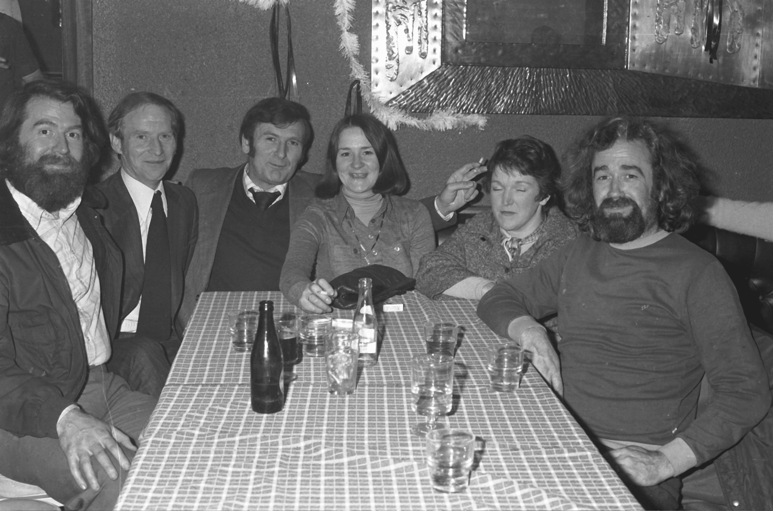 At Cumann Naomh Pól, Martin Murray, Noel Diamond, Sean and Pat O'Reilly, with Maureen and Bob Murray. (Photo: Andersonstown News, 6 January 1979)