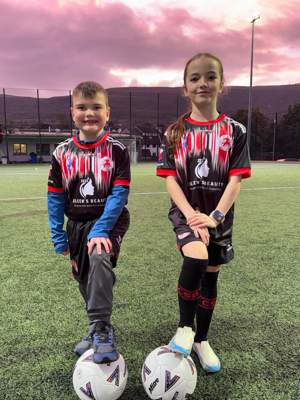 Daithí MacGabhainn and Maisie Murtagh pictured in the brand new kit